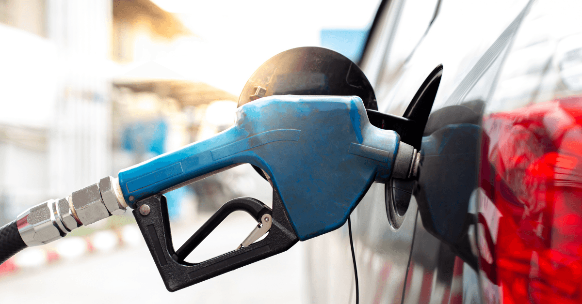🚗💨 How Fuel Prices Affect Car Shipping Costs ⛽📈 blog post image