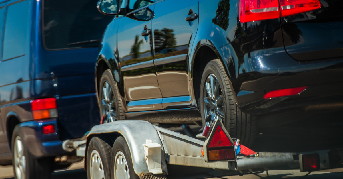 Open vs. Enclosed Car Transport: Which One Should You Choose? blog post image